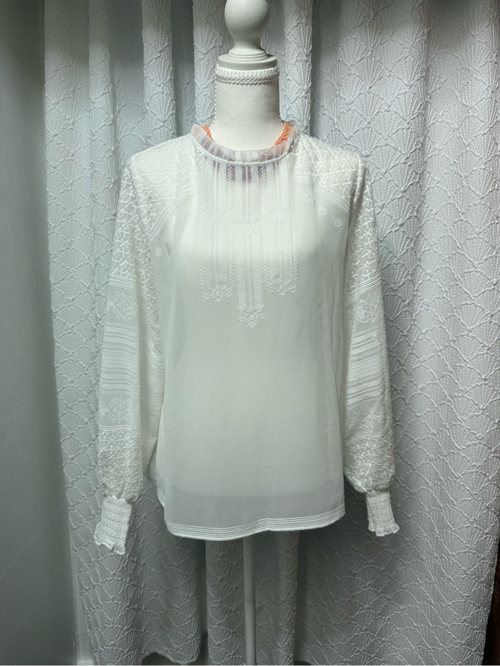 White House Black Market Ivory Lace-Detail Long Sleeve Blouse